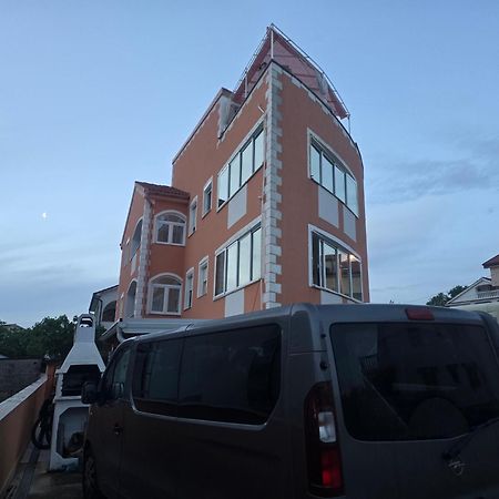 Apartments Vugica Silo Экстерьер фото